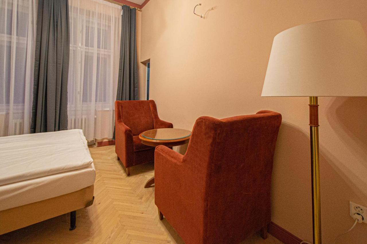 4 Bedrooms 130M2 Apartment At The Main City Square Prague Luaran gambar